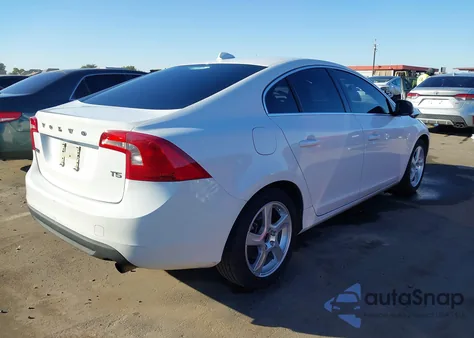 2012 Volvo S60 T5 из США, поврежденный, VIN YV1622FS9C2024938